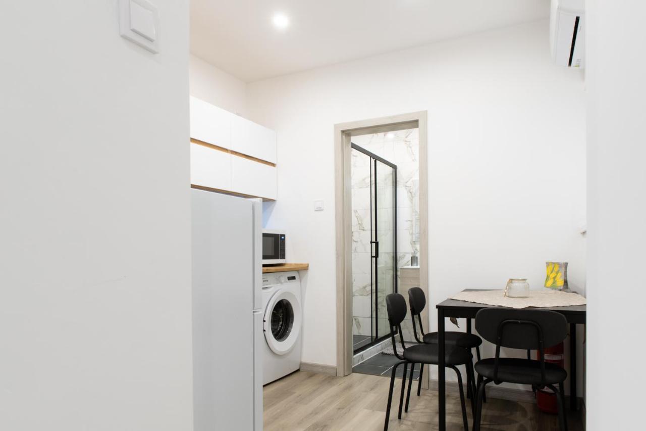 The Central Border Premium Apartment Štúrovo المظهر الخارجي الصورة