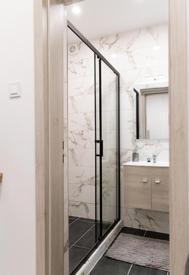 The Central Border Premium Apartment Štúrovo المظهر الخارجي الصورة