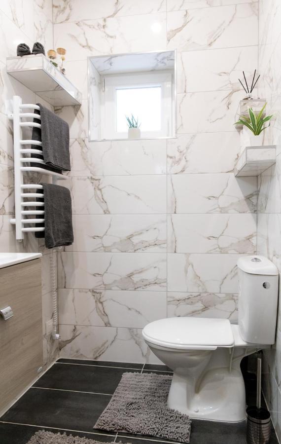 The Central Border Premium Apartment Štúrovo المظهر الخارجي الصورة